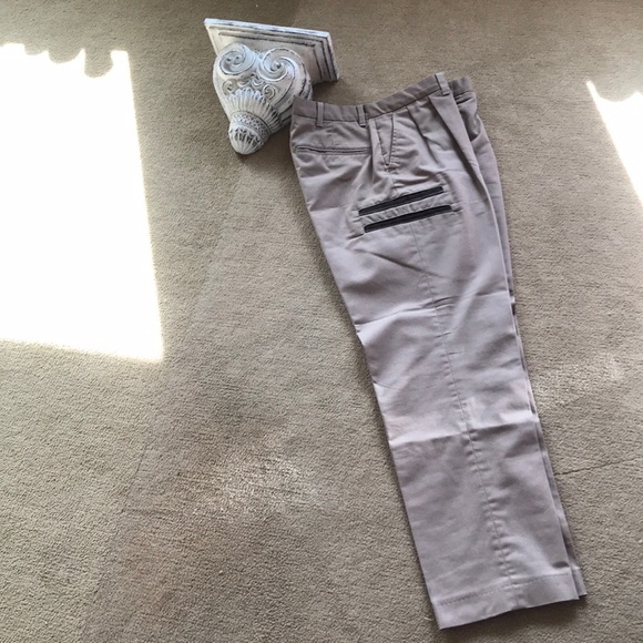 RIVERSIDE Khaki Work Pant, Pleated front, Cargo Pockets 34” waist x 30” length - Picture 4 of 7